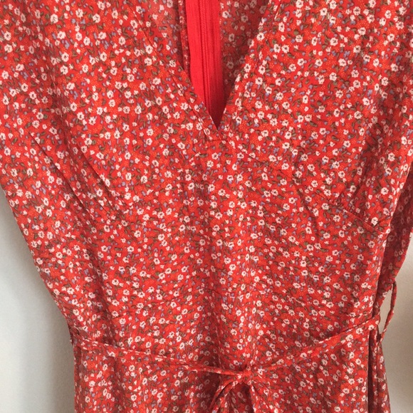 Beautiful Floral Midi Dress - Picture 4 of 5